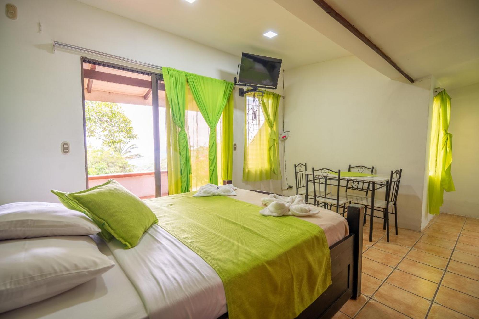 Adventure Park & Hotel Vista Golfo Tajo Alto ภายนอก รูปภาพ